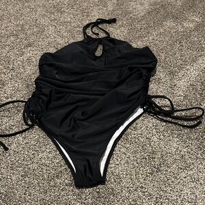 SHEIN Black Ruched One-Piece Swimsuit